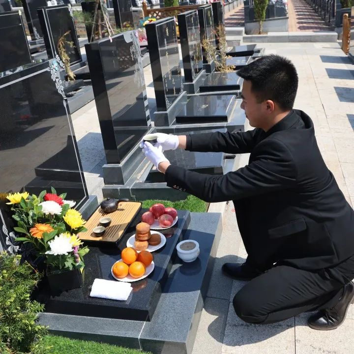 情暖寒衣|沈陽龍生墓園代祭為您傳遞冬日的第一縷溫柔